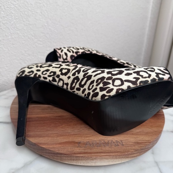 Guess NWOT High Heels,leopard,print,genuine, leather,ponyhair SZ 9.5 peep toe - Picture 8 of 10